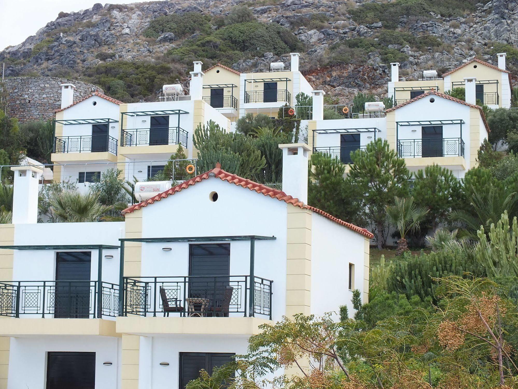 Golden Villas - Hotel Apartments & Villas ヘルソニソス エクステリア 写真