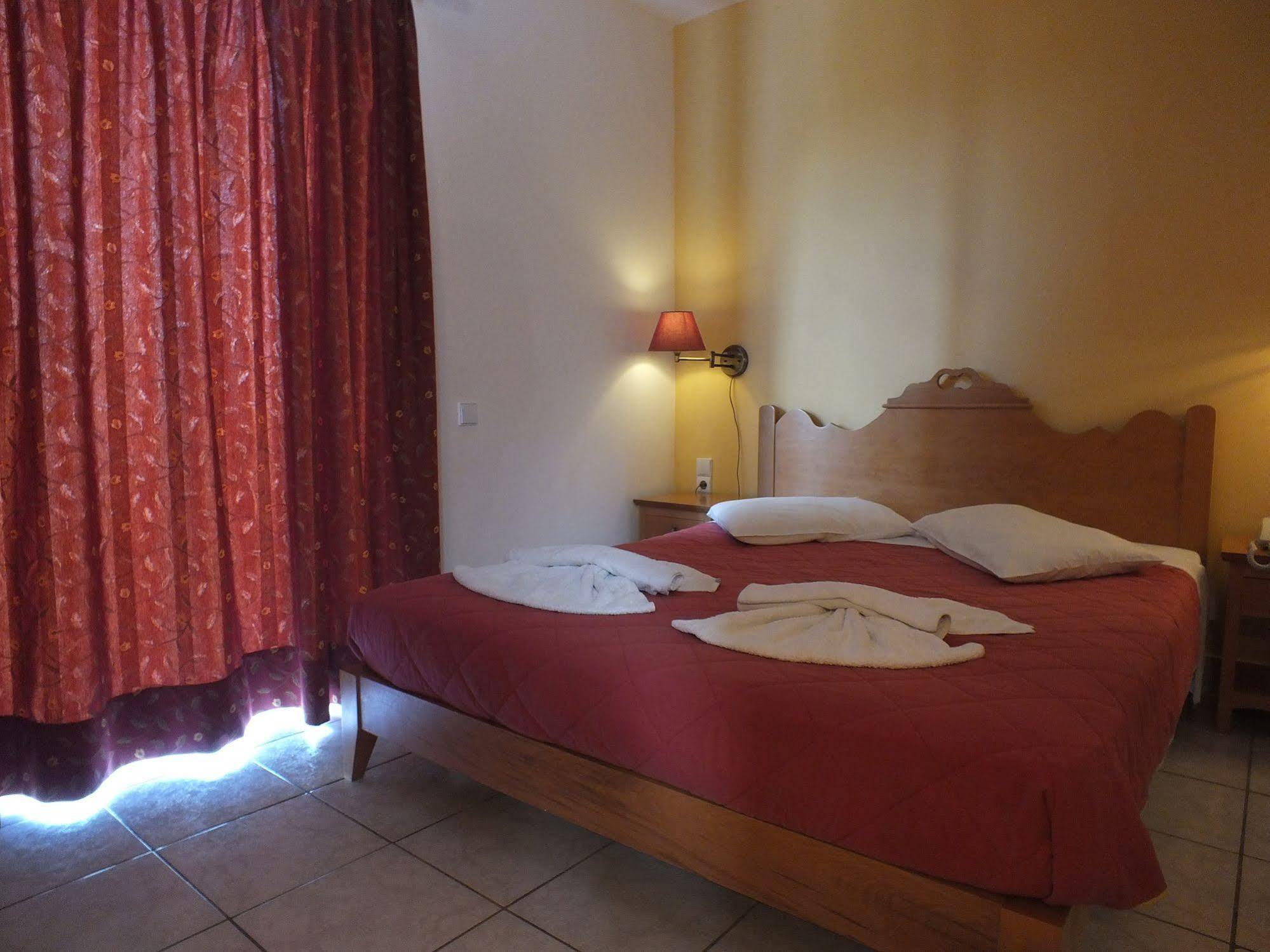 Golden Villas - Hotel Apartments & Villas ヘルソニソス エクステリア 写真