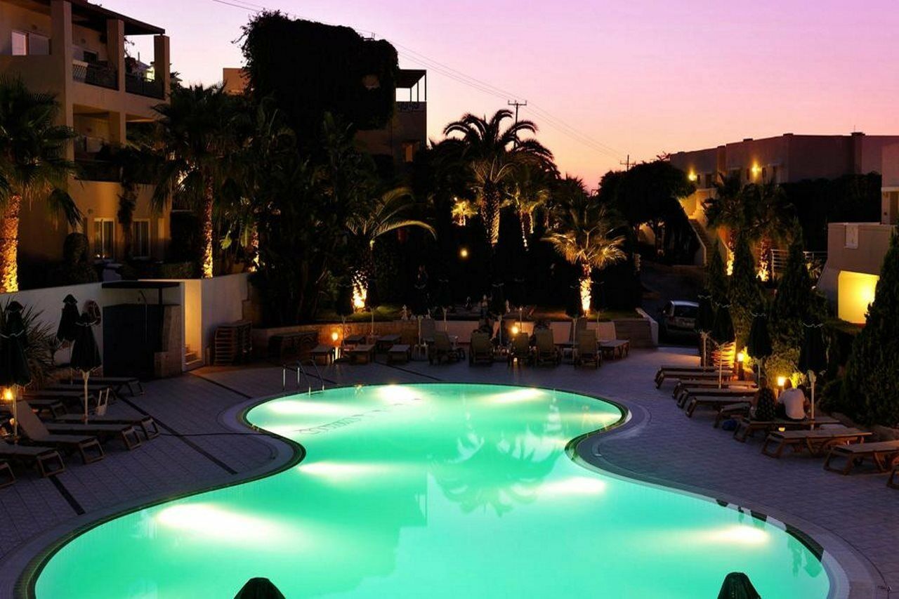 Golden Villas - Hotel Apartments & Villas ヘルソニソス エクステリア 写真